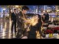 穷小伙一眼看出美女总裁的命不久矣,两指一点瞬间治愈,隔天总裁带着200亿彩礼上门求娶,助他逆袭成首富!