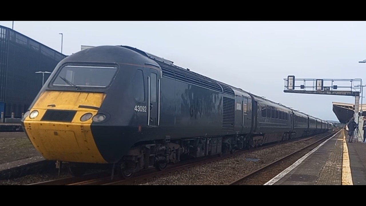 43092 and 43093 heading up for Storage!