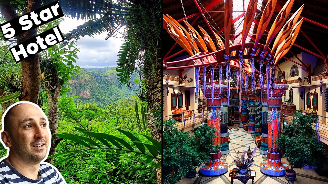 AmmaZulu African Palace Hotel / South Africa