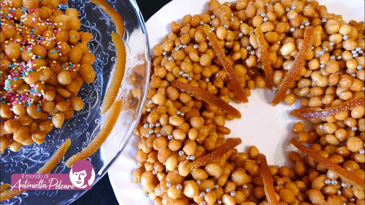 Struffoli. Videoricetta - Il Mondo di Antonietta Polcaro