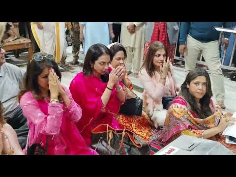 महाकाल के दर पर 'ग्लैमर' का संगम / एकता कपूर और नीलम कोठारी समेत 6 बड़ी हस्तियों ने टेका मत्था...