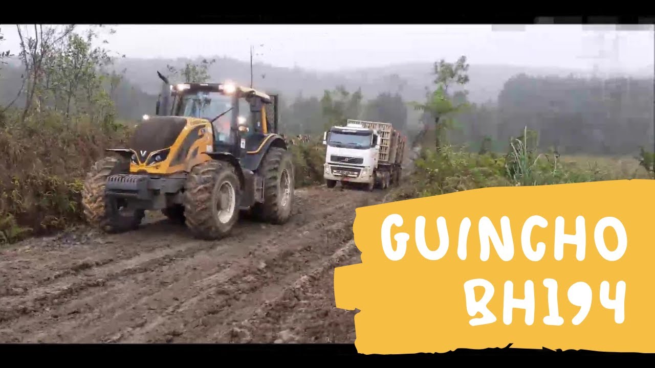 BH 194 guinchando em dia de barro