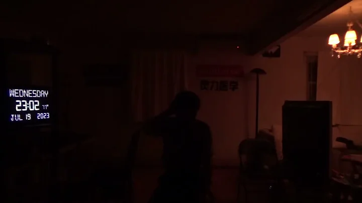 11429，左下腿靠近腿弯拉紧痛（天人的马直接平稳往地球掉） - 天天要闻