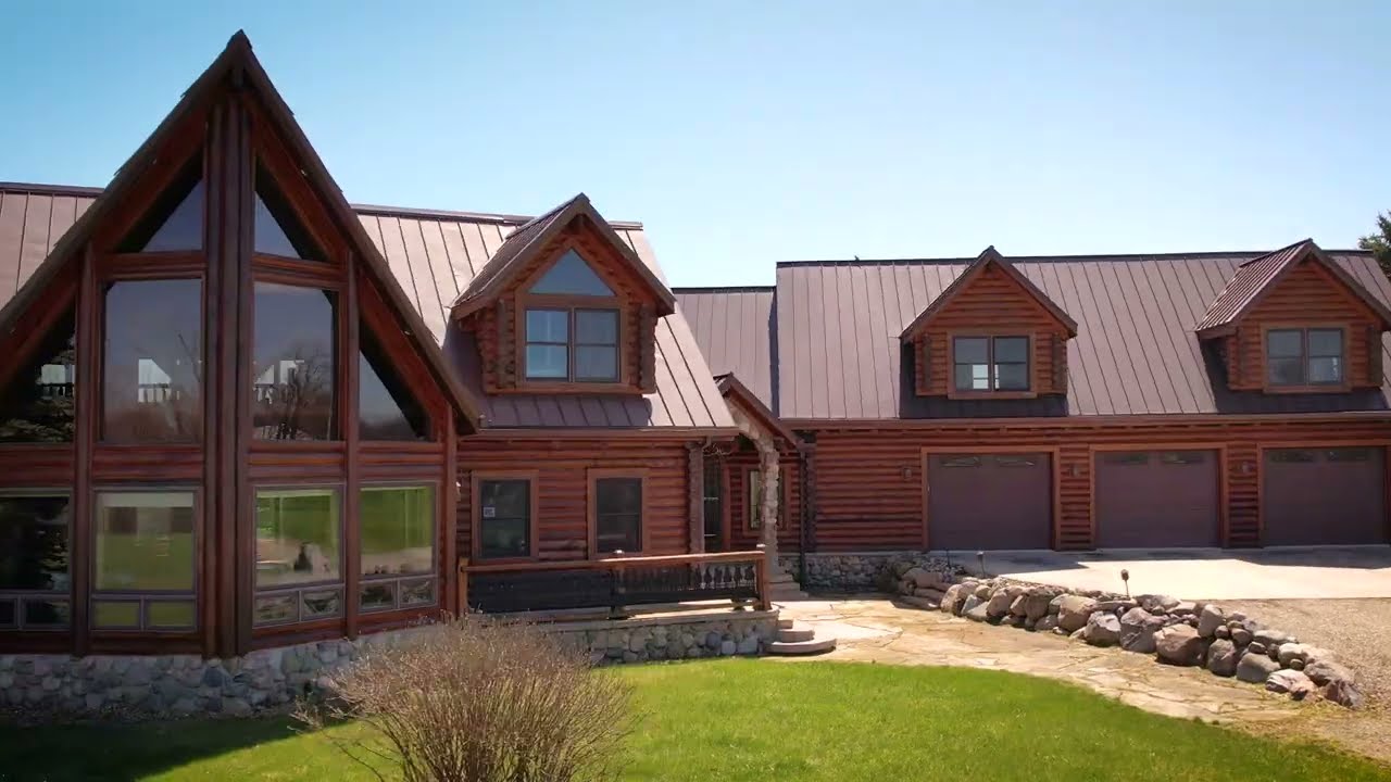 Log Cabin Estate | Heli Realtor Virtual Tour