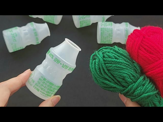 プラスチックポットと毛糸で作る雪だるま