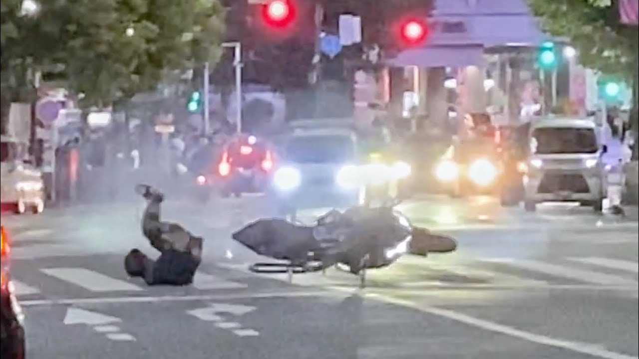 ローライダー 渋谷でアメ車やusdm 改造車がパフォーマンス走行 Youtube