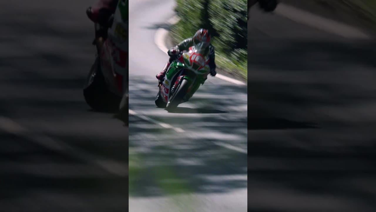 McGuinness's Corner. 6th gear. 180mph. | Isle of Man TT Races
