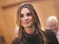 الملكة رانيا أجد أنني أرتاح أكثر عند ارتدائي ملابس بسيطة 
