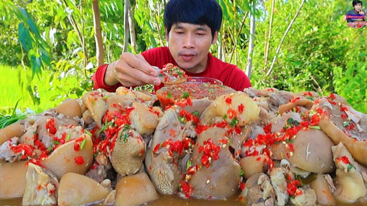 ขาหมูต้มรวมมิตรจิ้มซีฟู๊ดแกล้มผักสดแซ่ยคักอีหลีครับพี่น้องMUKBANG EATING SHOW#โก้อีสานพาแดก 