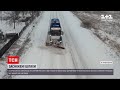 Погода в Україні: на Прикарпатті випало 20 сантиметрів снігу, автошляхи ледь встигають чистити