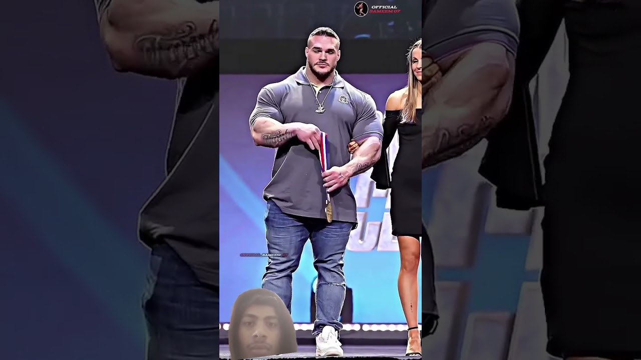 NICK WALKER POSE 🥶