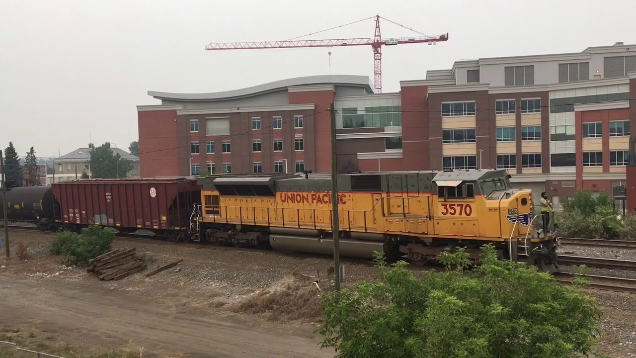 UP SD90MAC on 569. Chasing CP 8122 South Train 569 (Crude Oil) around Calgary AB