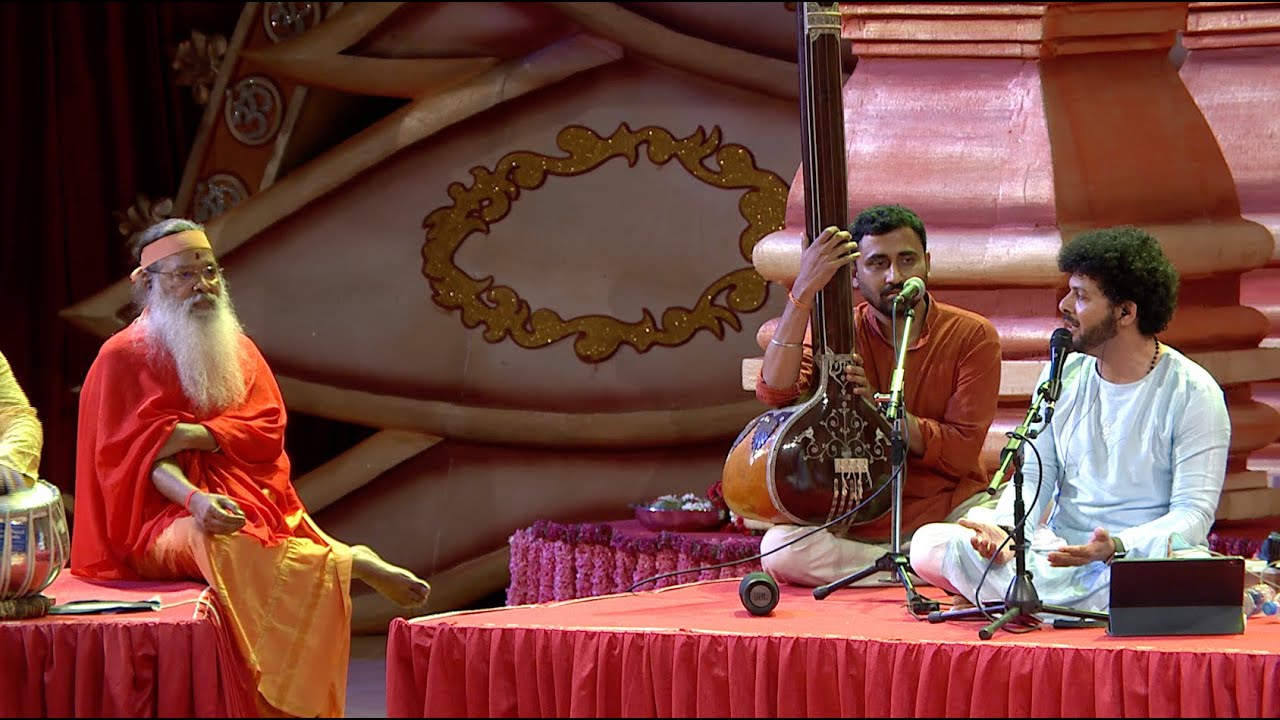 Mahesh Kale sings Bhajan of Pujya Sri Ganapathy Sachchidananda Swamiji