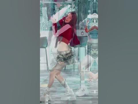 Yes it does fit #edit #gidle #gidlequeencard #queencard #soyeon #