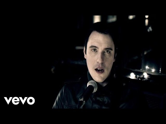 Breaking Benjamin - Give Me A Sign class=