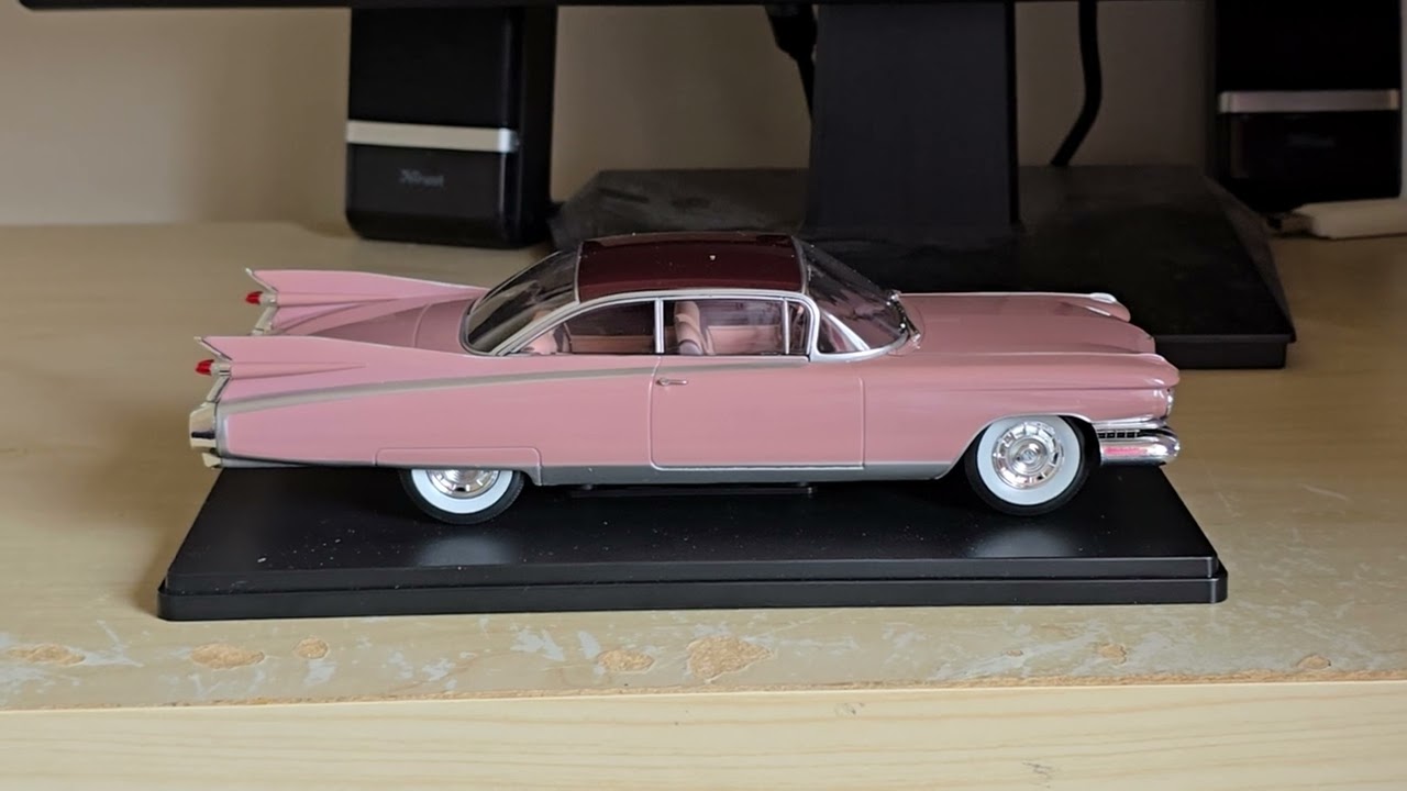 Min Cadillac Eldorado Seville modellbil av årsmodell 1959,...från diecastföretaget: "Whitebox!",