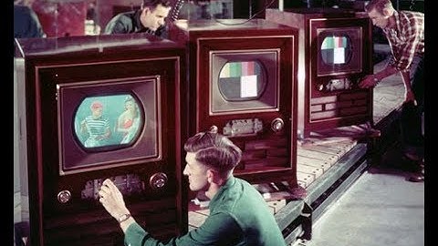 This Week in Tech History: First Color TV Sets | Into Tomorrow