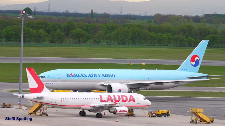 4K | Korean Air Cargo HL8075 Boeing 777-FEZ Planespotting - VIE
