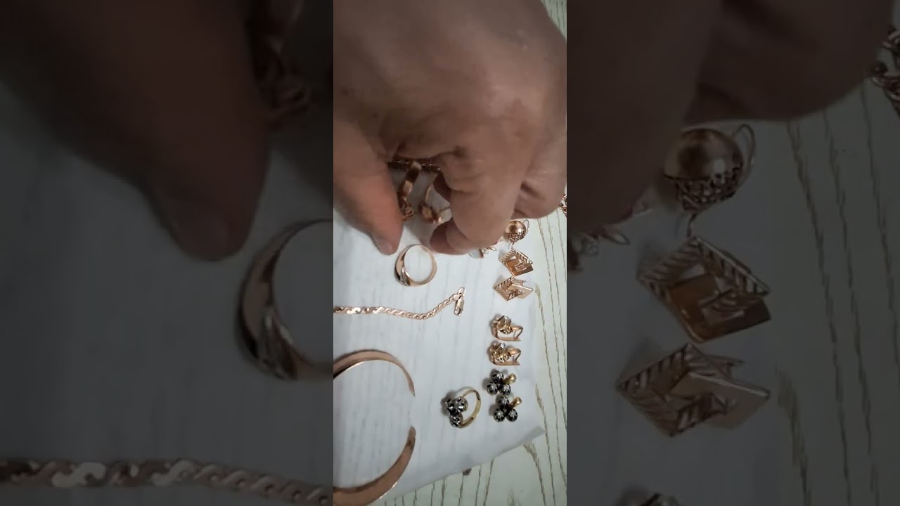 ДҮҢ БААДА АЛТЫНДАР САТЫЛАТ.