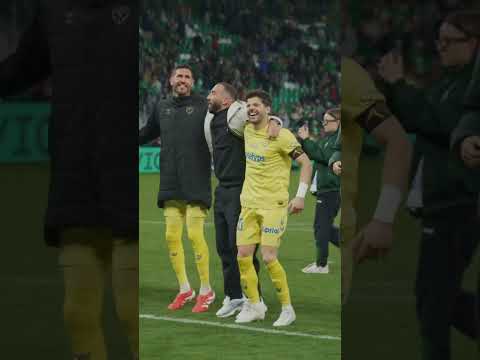 Une joie bien méritée pour les Verts ! 💚#ligue2bkt  #football #ligue1 #soccer #footballshorts #goals