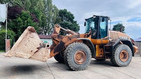 CASE 821F 4WD LOADING SHOVEL C/W TOE TIP BUCKET