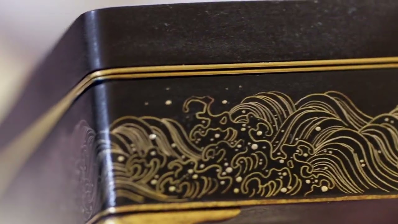 A Fine nunome zogan box by Jomi Eisuke - post restoration - YouTube A Fine nunome zogan box by Jomi Eisuke - post restoration - YouTube