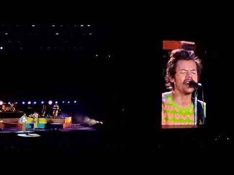 Harry Styles en Chile, Love On Tour 2022 - Songbird (cover)