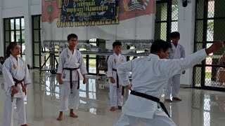 Karateka Pasangkayu Jalani Ujian Kenaikan Tingkat
