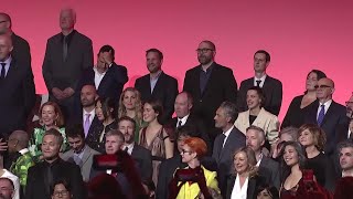 DiCaprio, Pitt, more pose for Oscar nominee class photo