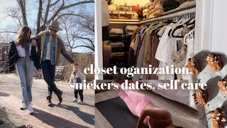 VLOG: Closet organization, snickers dates & self care!
