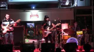 Gugun Blues Shelter - Give Your Love ~ Basa-Basi @ D'Fest of Kemang [HD]