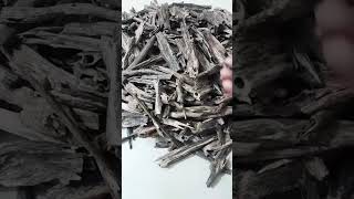 Oud Chips #india #alusmaniahperfumes #uae #oudfragrance #oud #bakhoor #fragrance #attar #oudscent