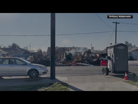 Doorbell camera catches moment house explodes in California - YouTube