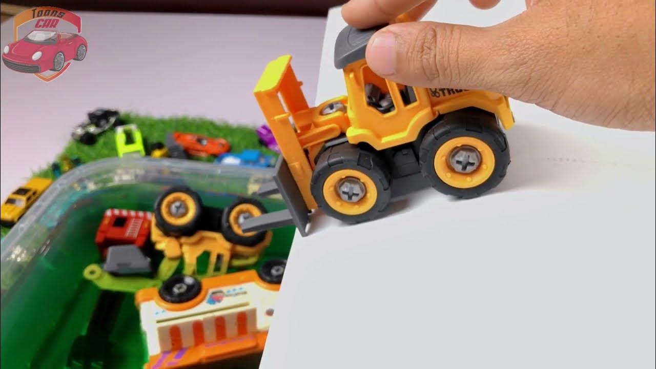 Diecast Cars Sliding Into the Water Cars For Kids Fall Into Water