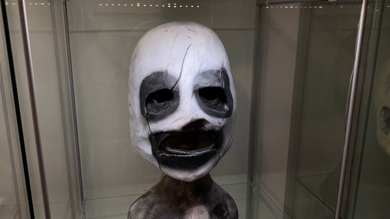 Painting a Slipknot IOWA Corey Mask