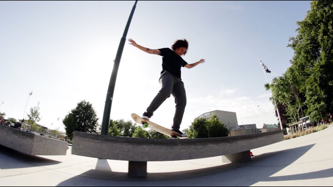 They skate well. Скейтборд банан. Skate Park Sweden. Skate around. Them Skates.