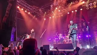 Theory of a Deadman - "Not Meant to be" Live