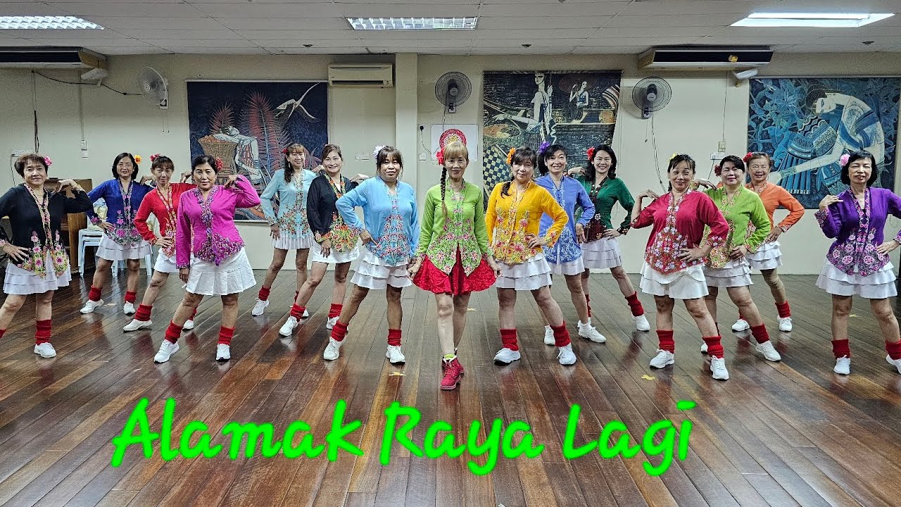 Alamak Raya Lagi by De Fam ~ Lagu Raya ~ Selamat Hari Raya 2025 - YouTube