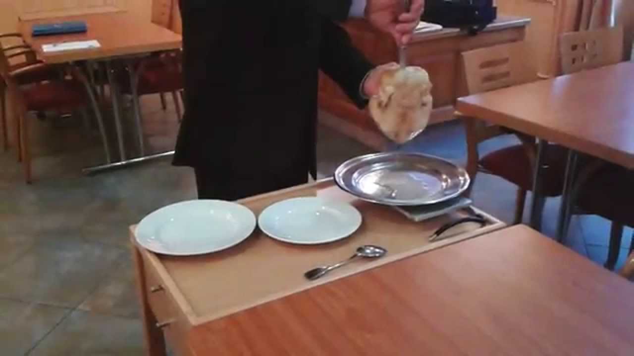 Découpe d'un Poulet en  5 parts