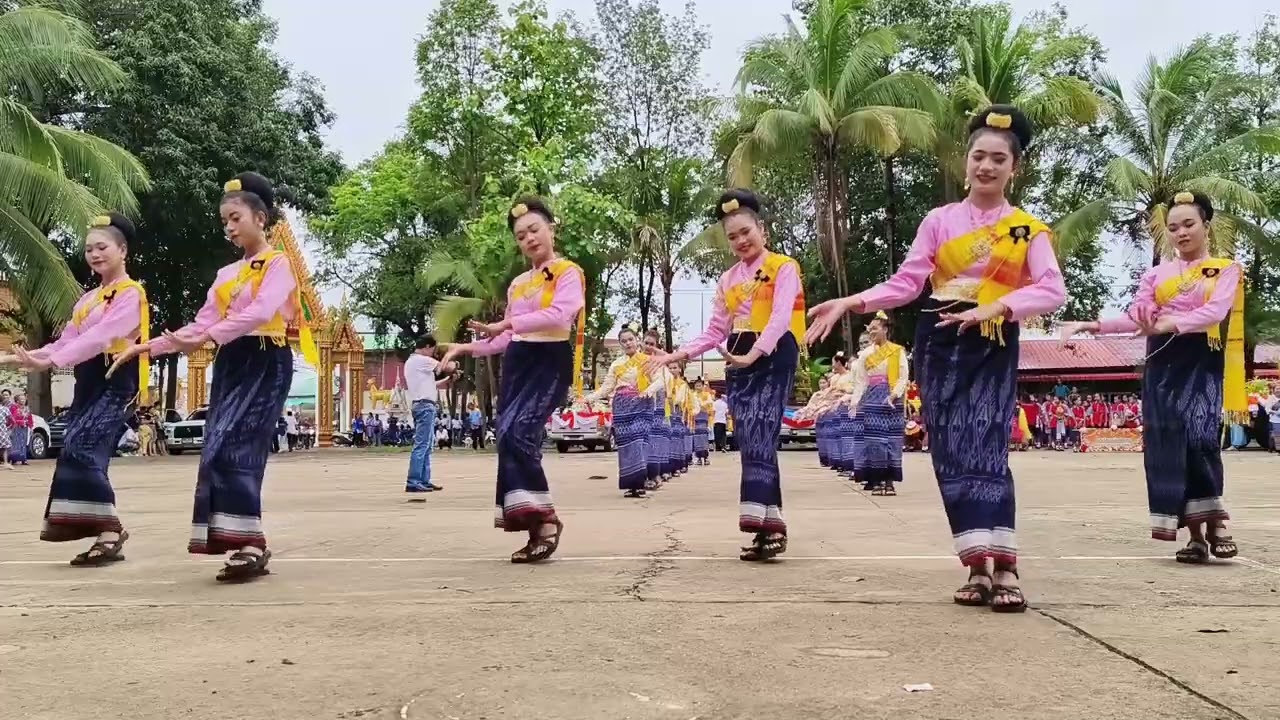 แห่เทียนเข้าพรรษา ณ วัดสิงห์ทอง-โรงเรียนคำเตยวิทยา