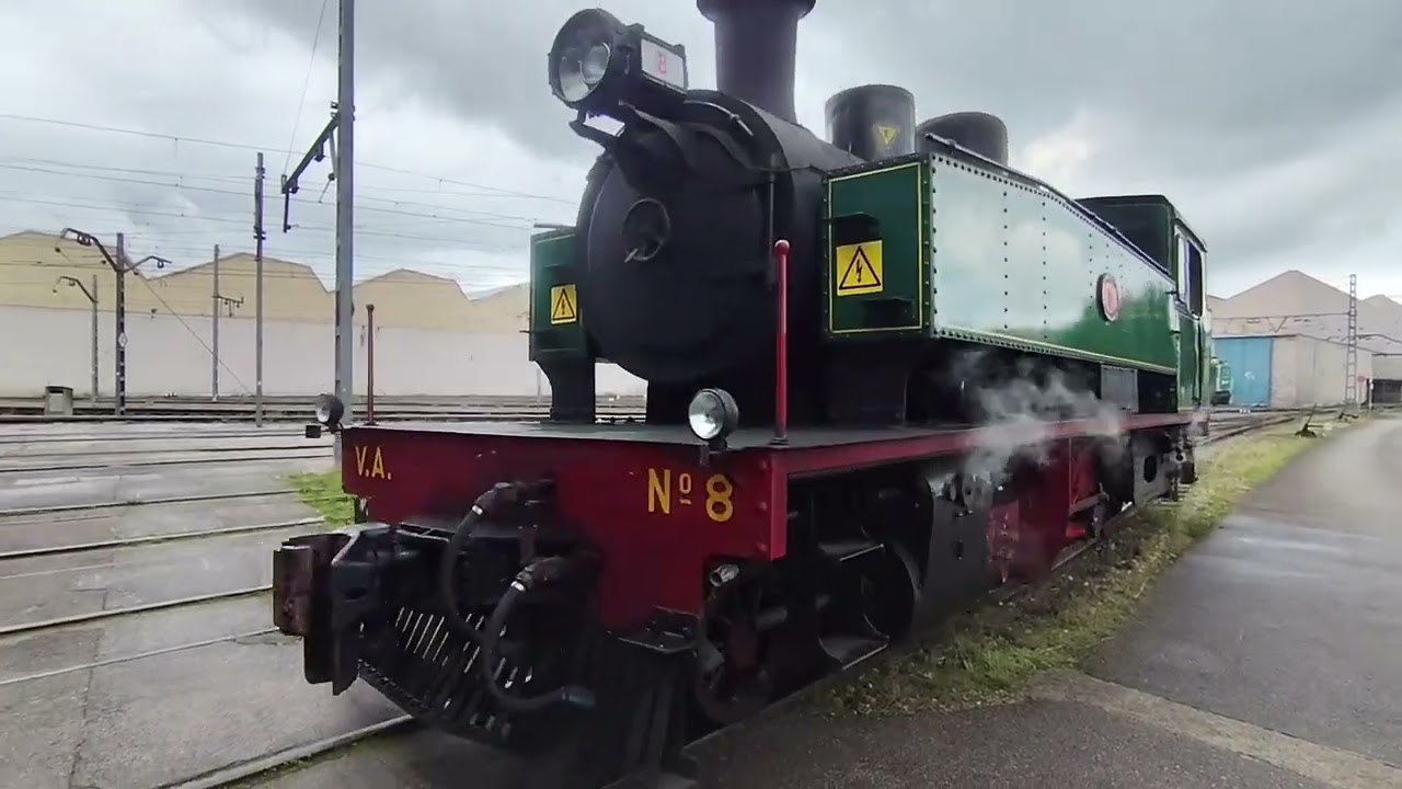 V A 8 en El Berrón (Jornada de puertas abiertas RENFE)