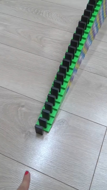 Domino falling