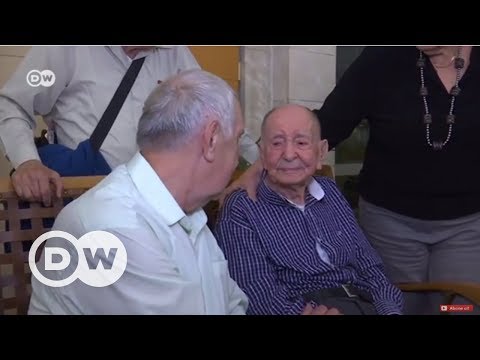 102 yaşındaki Holokost mağduru öldü sandığı yeğenini buldu - DW Türkçe