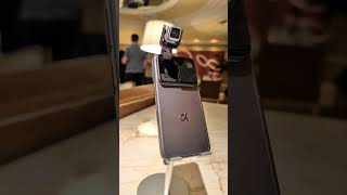 Honor Robot Phone: Kinda like a DJI Pocket 3 built INTO a smartphone.#honor #ces2026