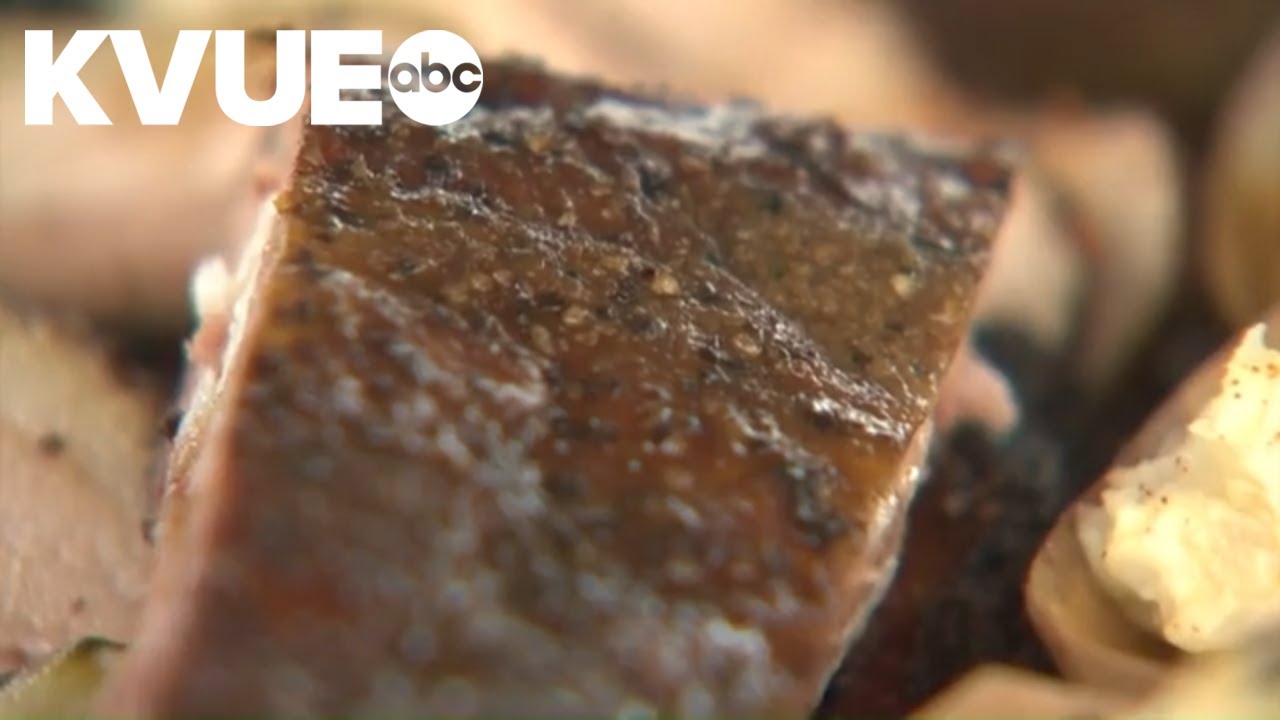 Smoky Buns serves up barbecue staples in Round Rock - YouTube