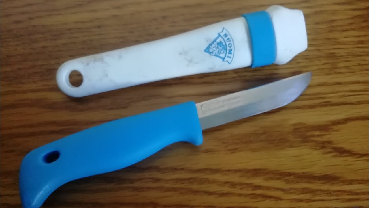 A quick look at the Finnman, Mora style Finnish puukko.