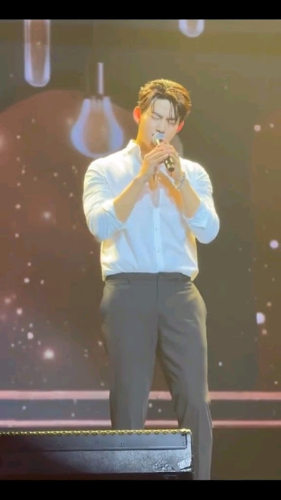 Taecyeon nyanyi lagu 'hati hati di jalan' milik Tulus ๐๐ฅฐ #taecyeon #hatihatidijalantulus #shorts