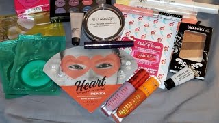 Unboxing Of The Summer Jeffree Star Mini Mystery Box And Then Some! Unboxing Of The Summer Jeffree Star Mini Mystery Box And Then Some!