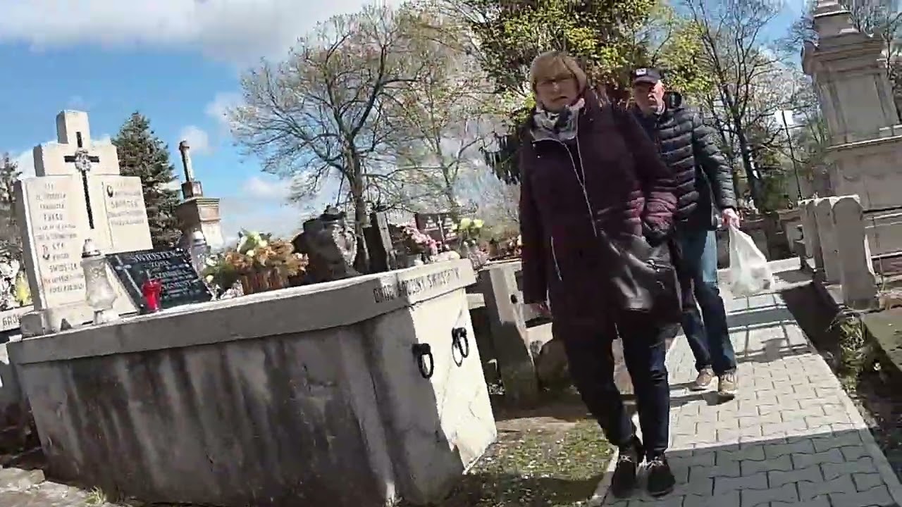 Wielka Sobota 2022 spacer po radomskim cmentarzu na Limanowskiego