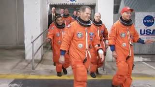 STS-128 Suitup and Walkout